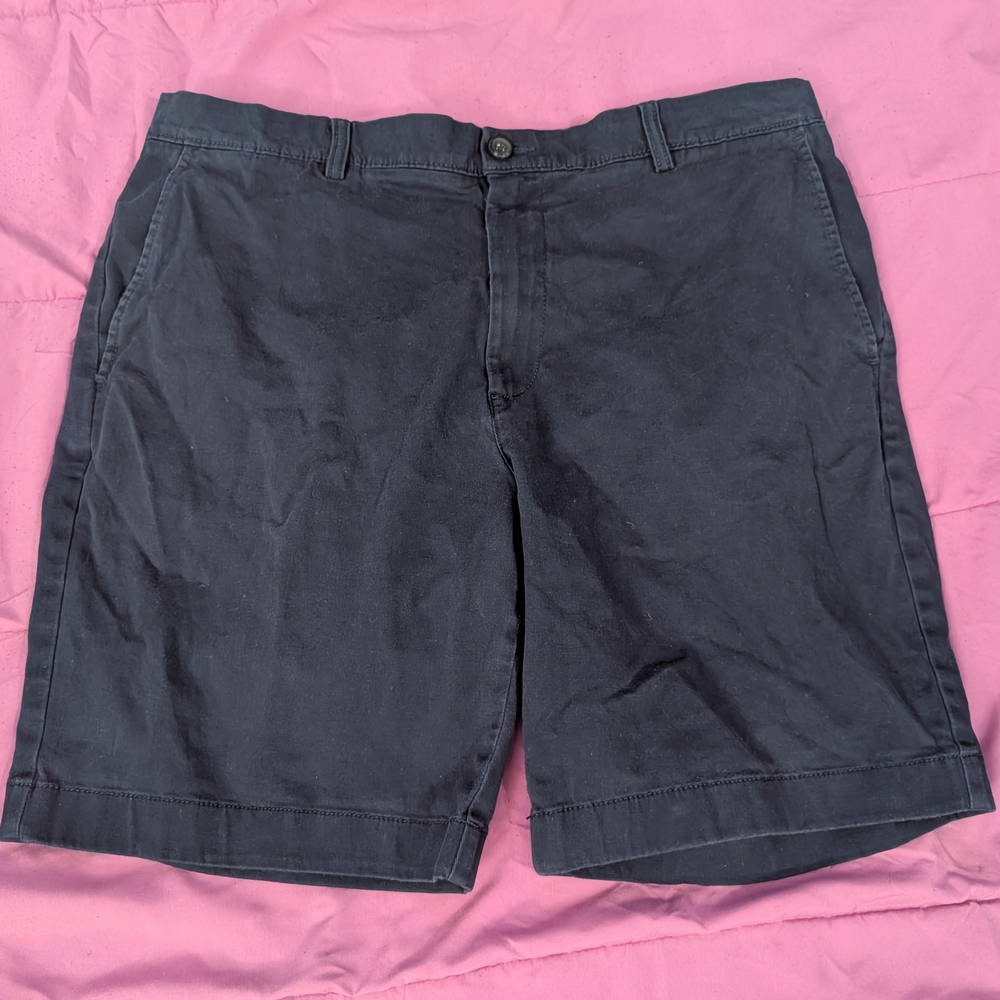Roundtree & Yorke Men's Dark Gray Flat Front Shorts